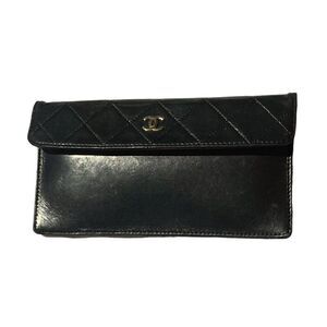 ❤️SOLD❤️AUTHENTIC CHANEL Vintage Classic Black Flap Closure Clutch Purse